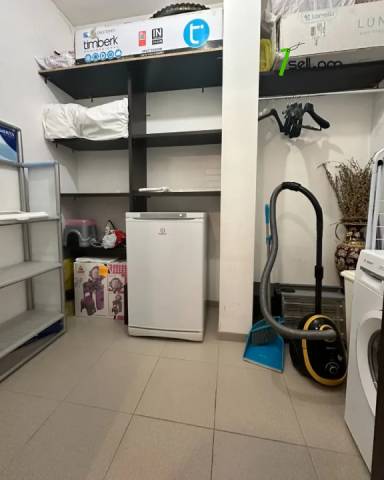 3 սենյականոց բնակարան Բրյուսովի փողոցում, 78 ք.մ., 2 սանհանգույց, կապիտալ վերանորոգված, քարե շենք