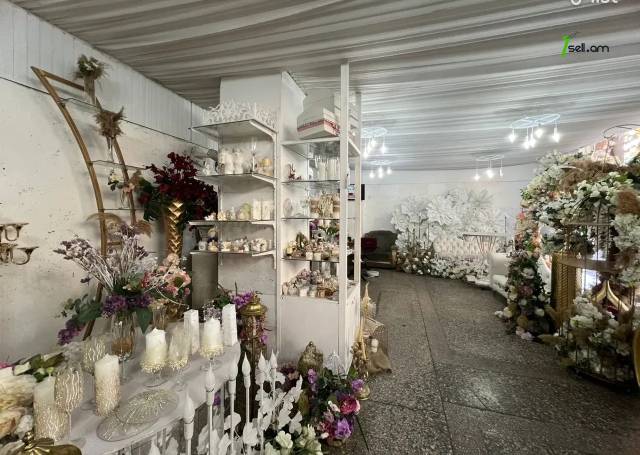 Առևտրային տարածք Բաղրամյան պողոտայում կենտրոնում, 130 ք.մ.