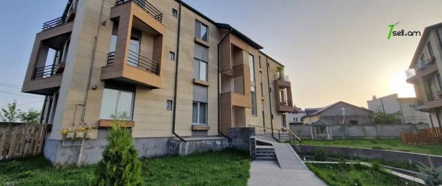 3 սենյականոց բնակարան նորակառույց շենքում Բագրևանդի փողոցում, 81 քմ, բարձր առաստաղներ