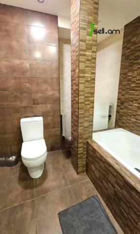 2 սենյականոց բնակարան Խորենացու փողոցում, 85 ք.մ., 6/9 հարկ, կապիտալ վերանորոգված