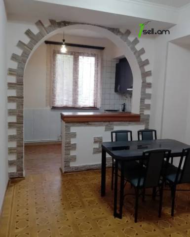 2 սենյականոց բնակարան Ամիրյան փողոցում, 70 քմ, 6/9 հարկ, կապիտալ վերանորոգված