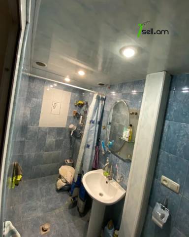 Ընդարձակ 1 սենյականոց բնակարան Տիգրան Մեծի պողոտայում, 58 ք.մ., 2/4 հարկ, կապիտալ վերանորոգված