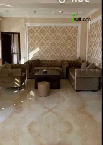 4 սենյականոց բնակարան նորակառույց շենքում Գարեգին Հովսեփյանի փողոցում, 110 ք.մ., 2 սանհանգույց
