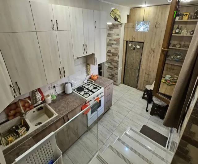 Բազմաֆունկցիոնալ գույք Կիևյան փողոցում Արաբկիրում, 40 ք.մ.