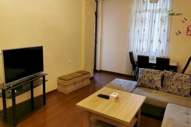 3 սենյականոց բնակարան Հալաբյան փողոցում, 86 ք.մ., 6/12 հարկ, կապիտալ վերանորոգված