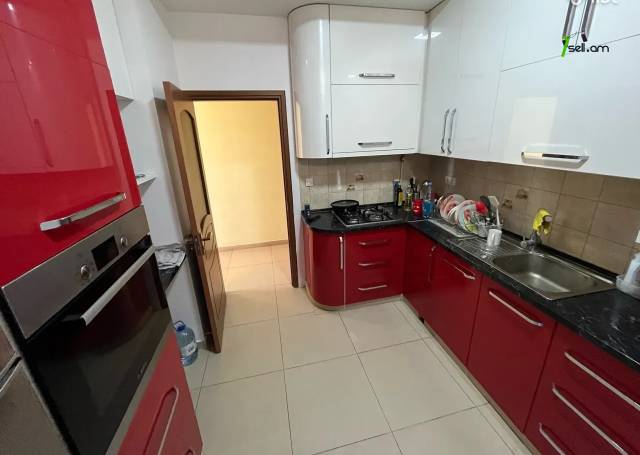 3 սենյականոց բնակարան նորակառույց շենքում Վերին Անտառային փողոցում, 120 ք.մ., 2 սանհանգույց