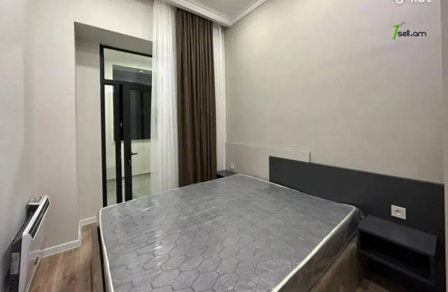 2 սենյականոց բնակարան Խանջյան փողոցում, 39 ք.մ., դիզայներական ոճով վերանորոգված, քարե շենք