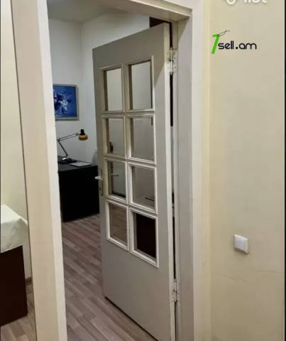 3 սենյականոց բնակարան Արաբկիրում, 86 ք.մ., բարձր առաստաղներ, 1/5 հարկ, կոսմետիկ վերանորոգում