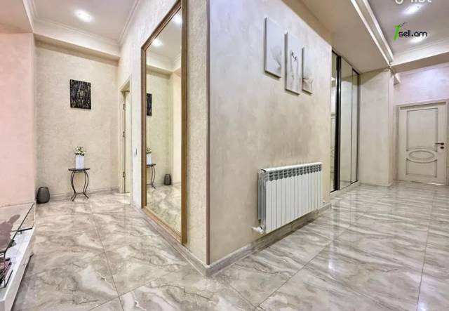 Ընդարձակ 3 սենյականոց բնակարան նորակառույց շենքում, Ծիծեռնակաբերդի խճուղի, 183 քմ, 7/12 հարկ