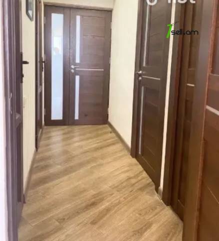 4 սենյականոց բնակարան Տիչինայի փողոցում, 110 ք.մ., 2 սանհանգույց, 7/16 հարկ, կապիտալ վերանորոգված