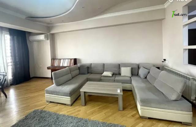 4 սենյականոց բնակարան նորակառույց շենքում Գյուլբենկյան փողոցում, 120 ք.մ., 2 սանհանգույց