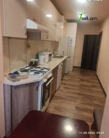 3 սենյականոց բնակարան, Դավթաշեն 4-րդ թաղամաս, 98 քմ, 2/9 հարկ, 2 սանհանգույց, կապիտալ վերանորոգված