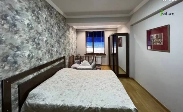 3 սենյականոց բնակարան նորակառույց շենքում Տոլբուխինի փողոցում, 95 ք.մ., բարձր առաստաղներ, 2/11 հարկ