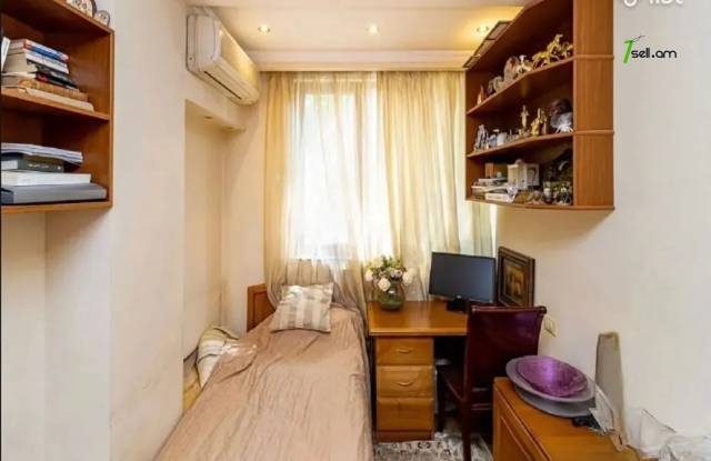 4 սենյականոց բնակարան Մոսկովյան փողոցում, 150 ք.մ., 2 սանհանգույց, 2/8 հարկ, եվրովերանորոգված