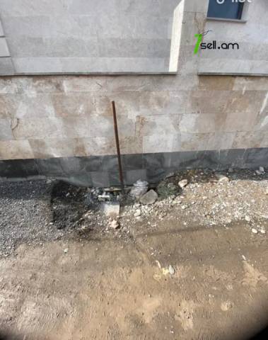 Երկու հարկանի տուն Պարույր Սևակ թաղամասի 1-ին փողոցում Առինջում, 180 քմ, 2 սանհանգույց