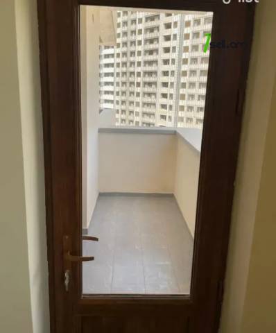 3 սենյականոց բնակարան նորակառույց շենքում Մոնթե Մելքոնյան փողոցում, 103 ք.մ., 2 սանհանգույց