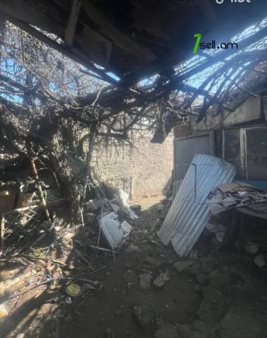 Հողատարածք բնակելի շինությունների համար Էրեբունիում, 200 ք.մ.