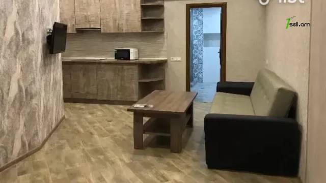 2 սենյականոց բնակարան Մխիթար Հերացի փողոցում, 42 ք.մ., 1/7 հարկ, կապիտալ վերանորոգված, քարե շենք
