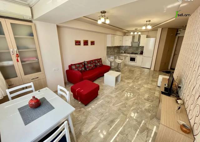 2 սենյականոց բնակարան, Vardanants Street, 50 ք.մ., 5/10 հարկ, կապիտալ վերանորոգված