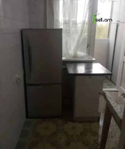 2 սենյականոց բնակարան Մոլդովական փողոցում, 77 քմ, նախավերջին հարկ, քարե շենք