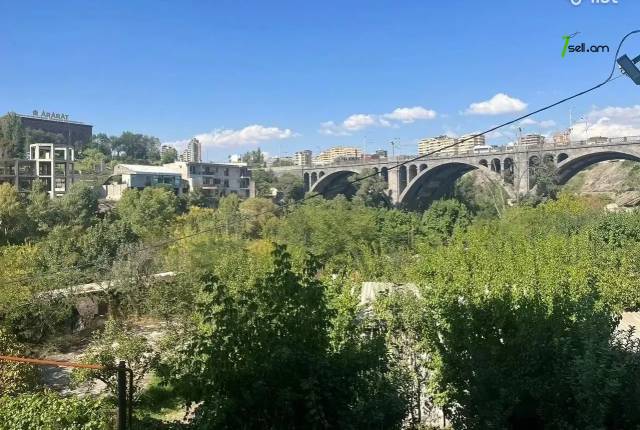 1 սենյականոց բնակարան նորակառույց շենքում Արգիշտի փողոցում, 30 քմ, 2/4 հարկ, բարձր առաստաղներ