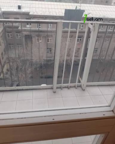 3 սենյականոց բնակարան Ամիրյան փողոցում, 84 ք.մ., 7/11 հարկ, կապիտալ վերանորոգված