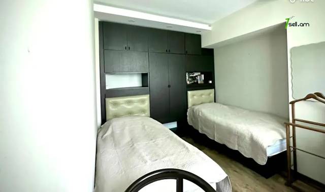 3 սենյականոց բնակարան նորակառույց շենքում Ամիրյան փողոցում, 70 ք.մ., 3/12 հարկ, 2 սանհանգույց