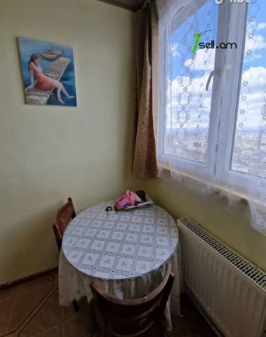 2 սենյականոց բնակարան Քանաքեռի 14-րդ փողոցում, 52 քմ, 5/9 հարկ, կապիտալ վերանորոգված