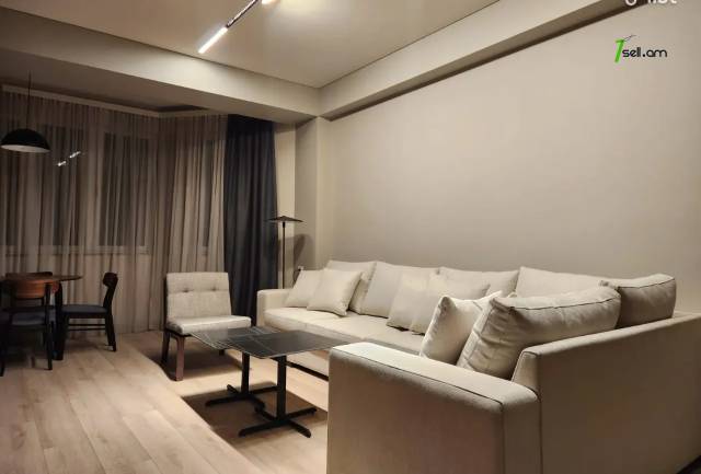 3 սենյականոց բնակարան նորակառույց շենքում Ալեք Մանուկյան փողոցում, 73 ք.մ., նախավերջին հարկ