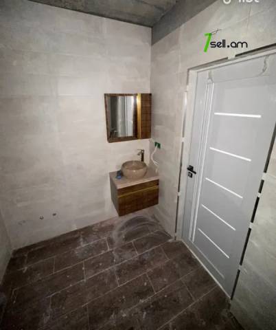 3 սենյականոց բնակարան նորակառույց շենքում Ռոստոմի փողոցում, 76 քմ, 9/15 հարկ, բարձր առաստաղներ