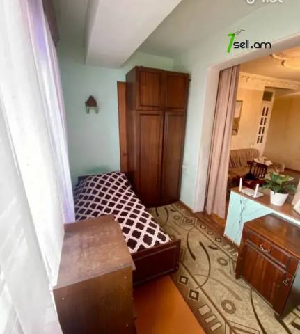 3 սենյականոց բնակարան, Չարենց թաղամաս, 82 քմ, 8/14 հարկ, կոսմետիկ վերանորոգում