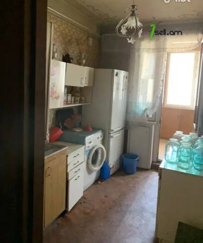 3 սենյականոց բնակարան Թոթովենցի փողոցում, 78 քմ, 7/9 հարկ