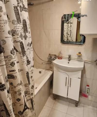 2 սենյականոց բնակարան Երվանդ Քոչարի փողոցում, 51 քմ, 4/9 հարկ, եվրովերանորոգված