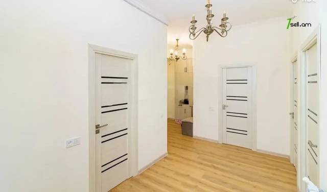 3 սենյականոց բնակարան նորակառույց շենքում Քանաքեռ Զեյթունում, 107 ք.մ., 7/16 հարկ, 2 սանհանգույց