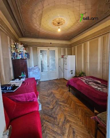 3 սենյականոց բնակարան Տիգրան Մեծի պողոտայում, 94 ք.մ., բարձր առաստաղներ, քարե շենք