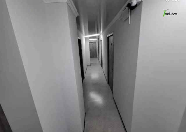 Շենք Մամիկոնյանց փողոցում Արաբկիրում, 960 քմ