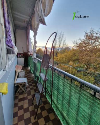 2 սենյականոց բնակարան Մխիթար Հերացի փողոցում, 75 ք.մ., 2 սանհանգույց, նախավերջին հարկ