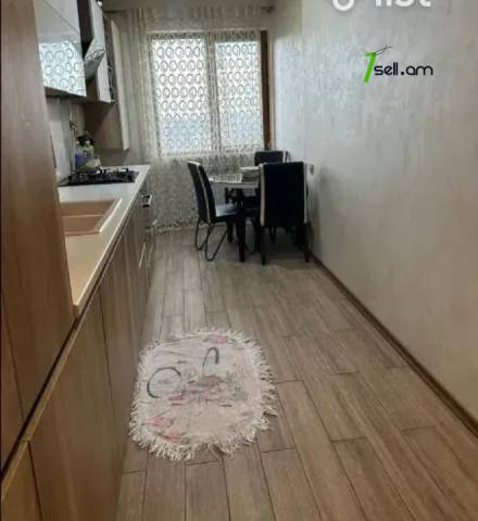 3 սենյականոց բնակարան, Սոսե փողոցի 2-րդ նրբանցք, 84 ք.մ., 8/10 հարկ, կապիտալ վերանորոգված