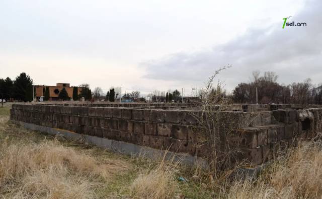 Հողատարածք ընդհանուր օգտագործման Ախուրյանում, 1000 ք.մ.