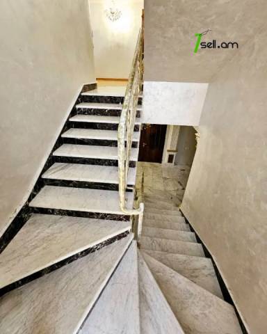 Երեք հարկանի քարե տուն, Նոյ թաղամաս Մալաթիա Սեբաստիայում, 420 ք.մ., 3+ սանհանգույց