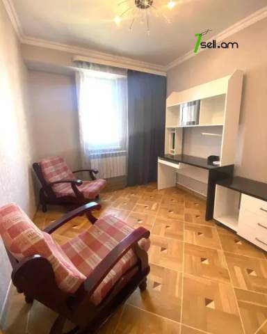 3 սենյականոց բնակարան Մեսրոպ Մաշտոցի պողոտայում, 120 ք.մ., 2 սանհանգույց, 9/12 հարկ