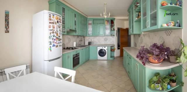 4 սենյականոց բնակարան նորակառույց շենքում Վերին Անտառային փողոցում, 122 ք.մ., 8/10 հարկ