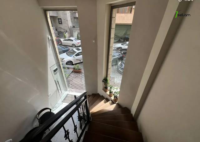 Հյուրանոց Տերյան փողոցում կենտրոնում, 1000 քմ