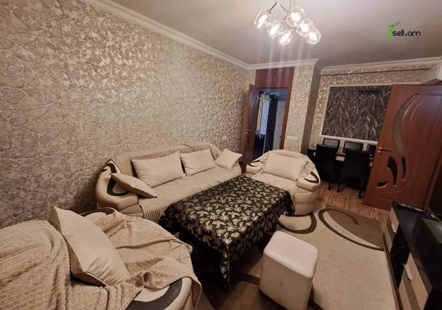 3 սենյականոց բնակարան Երվանդ Քոչարի փողոցում, 72 ք.մ., 4/9 հարկ, կապիտալ վերանորոգված