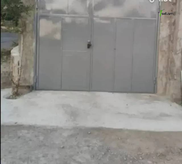 3 սենյականոց բնակարան Էզրաս Հասրաթյան փողոցում, 60 քմ, նախավերջին հարկ, կոսմետիկ վերանորոգում