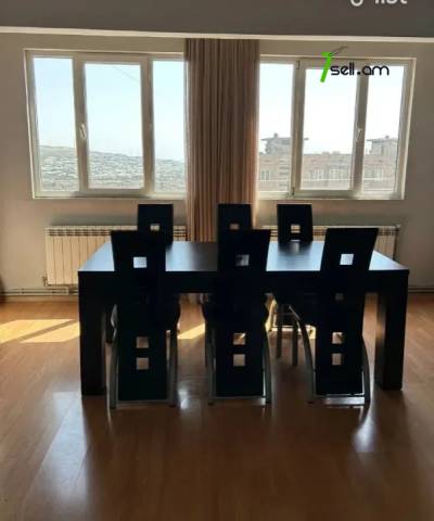 3 սենյականոց բնակարան Ռայնիսի փողոցում, 78 ք.մ., կապիտալ վերանորոգված