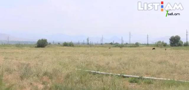 Հողատարածք բնակելի շինությունների համար Աշտարակում, 600 ք.մ.