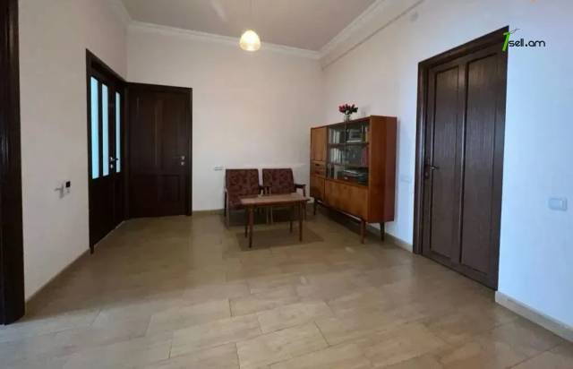 3 սենյականոց բնակարան նորակառույց շենքում Մամիկոնյանց փողոցում, 93 ք.մ., 8/15 հարկ, 2 սանհանգույց