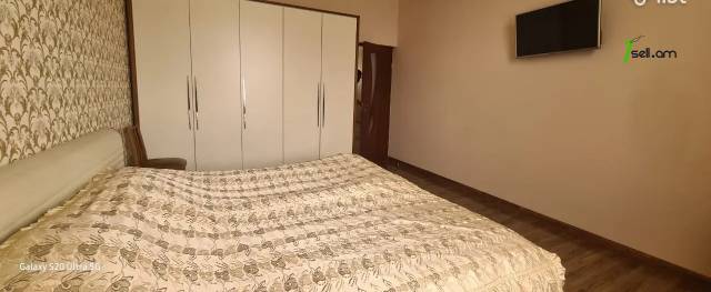 Երկու հարկանի տուն Պետրոս Դուրյանի փողոցում Ավանում, 330 քմ, 2 սանհանգույց, կապիտալ վերանորոգված