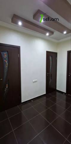 3 սենյականոց բնակարան Սայաթ-Նովայի պողոտայում, 90 ք.մ., 2 սանհանգույց, 6/10 հարկ, եվրովերանորոգված